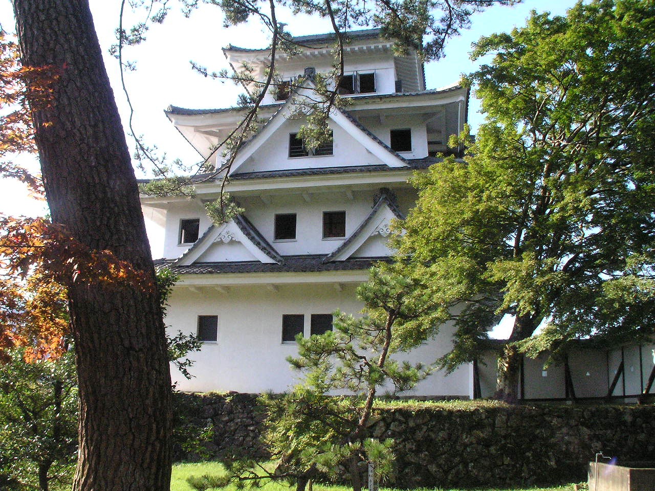 郡上八幡城：戦国期は遠藤慶隆が城主であり幕末時は青山家の居城 郡上八幡城【日本の歴史 お城特集】