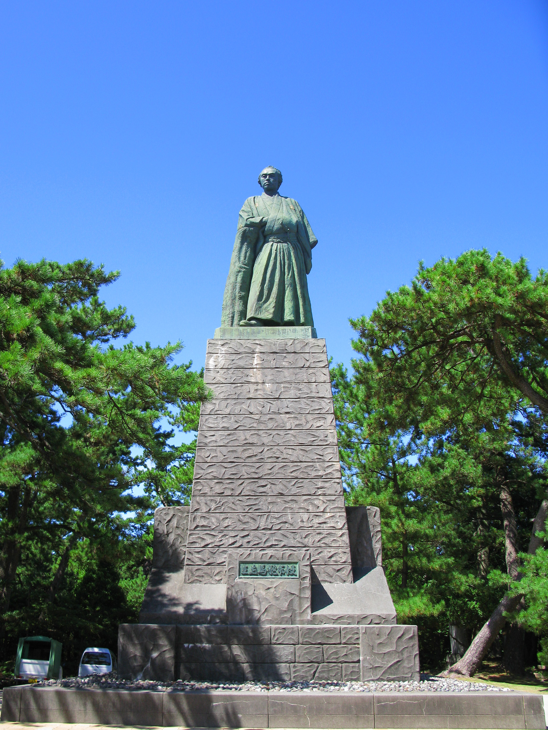 坂本龍馬像（立会川）：土佐藩邸跡に建立された坂本龍馬像【史跡 日本の歴史】
