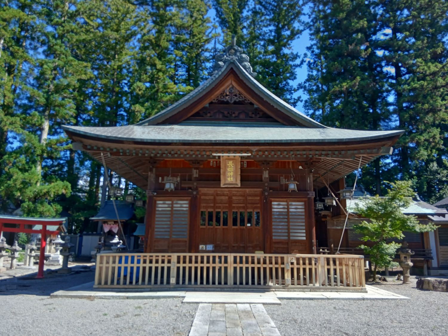 長姫神社の社殿