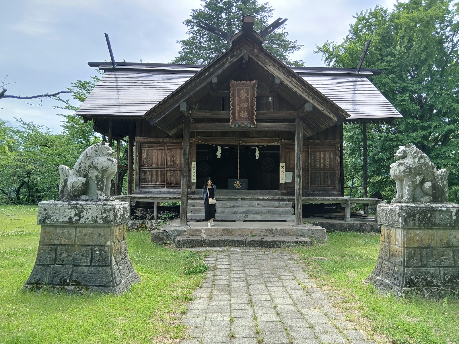 飯山城本丸跡の葵神社