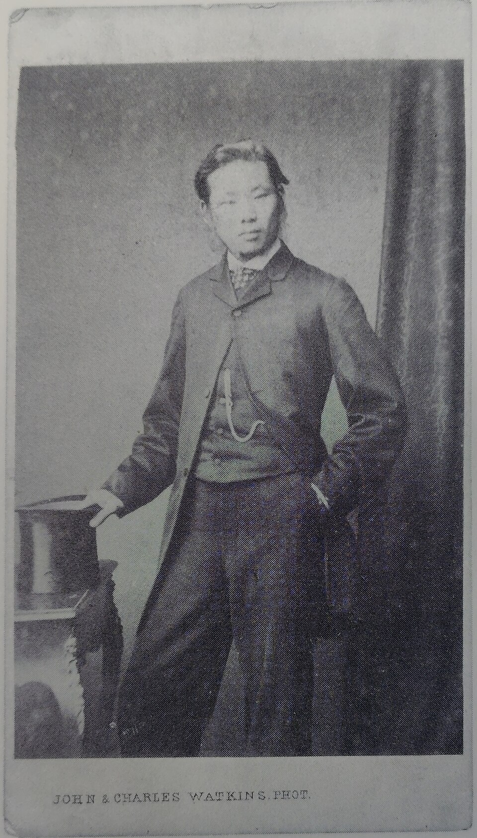 高見弥市（大石団蔵）の肖像写真
